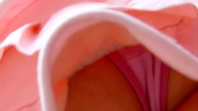 Pink panties in a nice voyeur upskirt