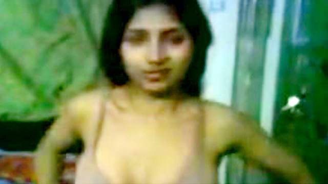 Indian amateur gives blowjob and reveals naked body