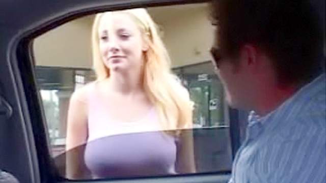 Tasty slut in tank top sucks dick in car