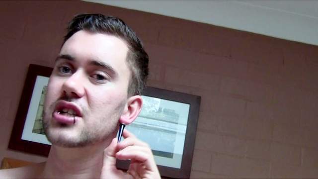 Gay sol vid with cumming on the floor dude