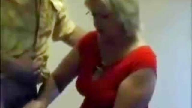 Old lady gives hell of a handjob
