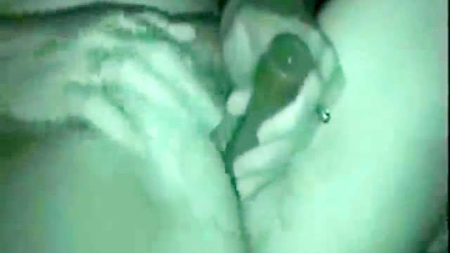 Wife with vibrator makes cunt happy