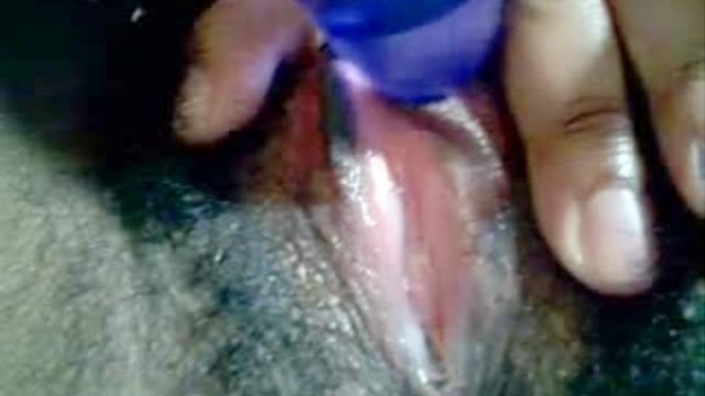 Blue vibrator for amateur black pussy