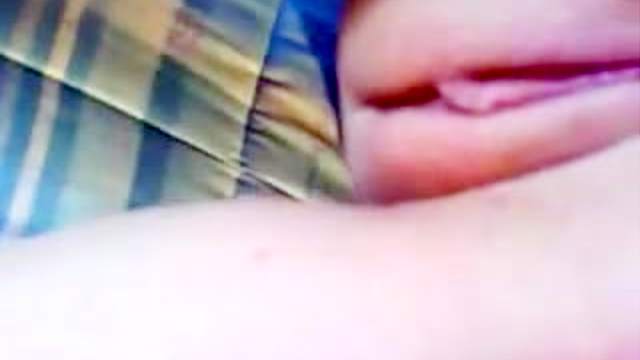 Young pussy lips are so tight
