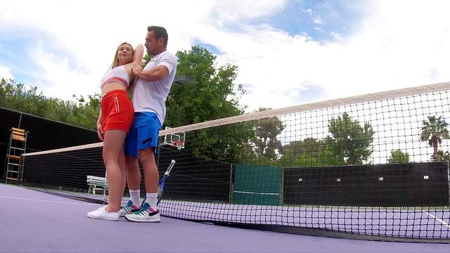 Informal tennis lessons end in forbidden outdoor fuck for Serena Avery