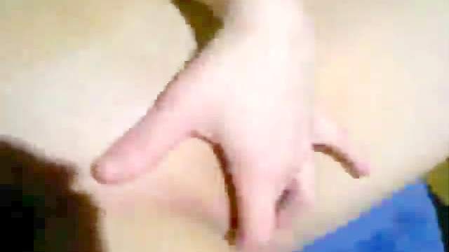 Shaved cunt finger fucking