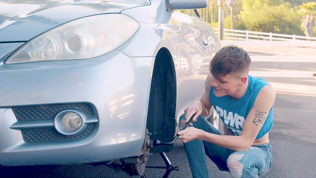 Twinks share the bedroom for insolent hardcore anal pleasure