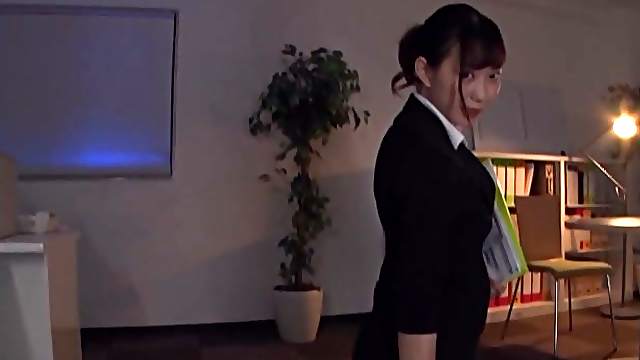 Japanese darling having an orgasm during sex - Mitani Akari