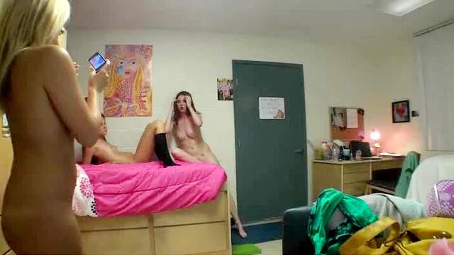 College roommates eat hot pussy