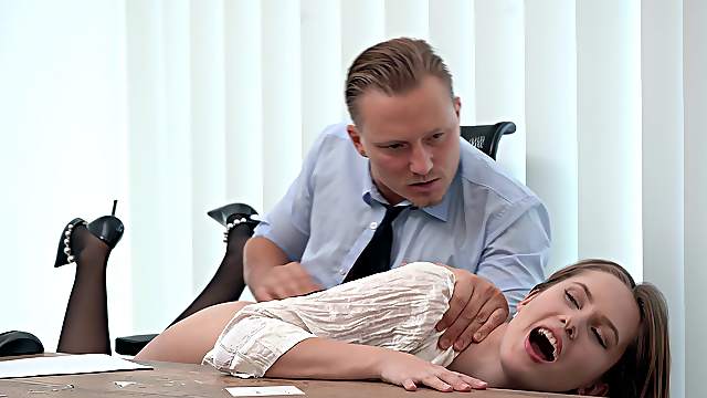 Una Fairy, Stanley Johnson