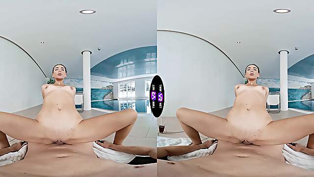 Glam ukrainian teen Vixi Rafi gets her shaved pussy stuffed in vr