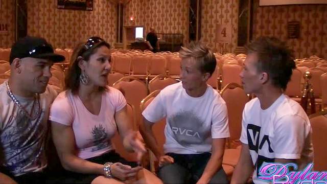 Ringside chat at a lady fight