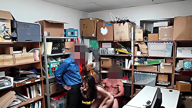 Amateur trio: Audrey & Wrex go deep with Jason in a steamy MMF threesome