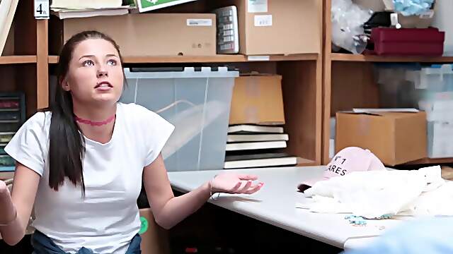 Young hotties Justin & Carolina go wild in an uncensored reality bang fest