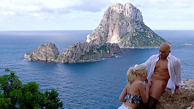 Blond beauties Christian & Kenna indulge in a steamy HD encounter by the pool