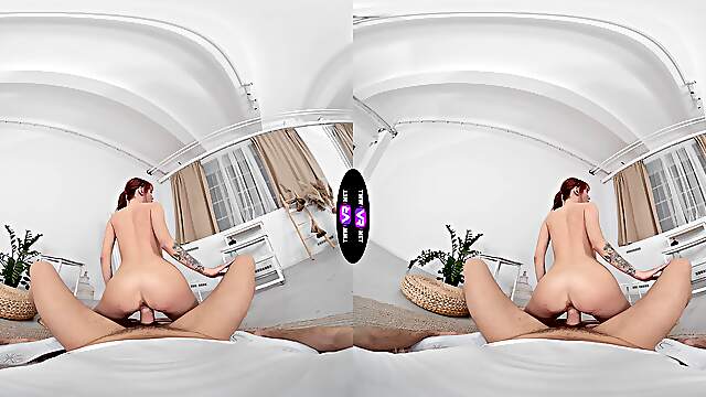 Teen Lilly's juicy peach in HD VR