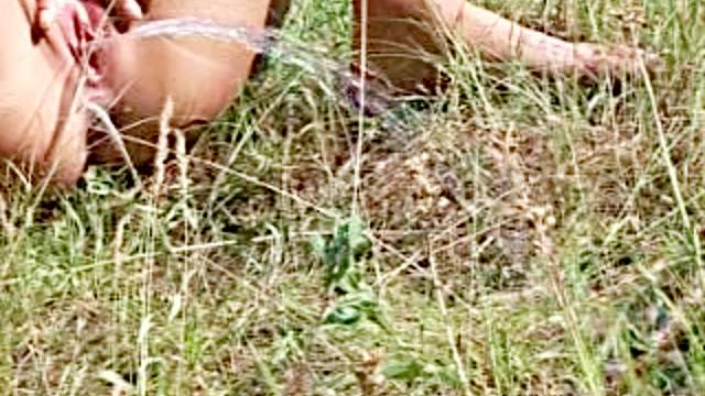 Teen pisser lets the bladder flow