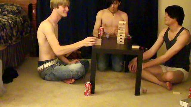 Gay threesome was never so hardcorish